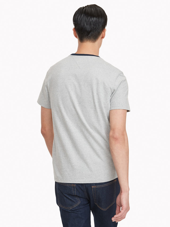 TOMMY HILFIGER ESSENTIAL LOGO T-SHIRT - Naughty Panda Outlet