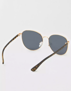 AE SQUARE SUNGLASSES - Naughty Panda Outlet